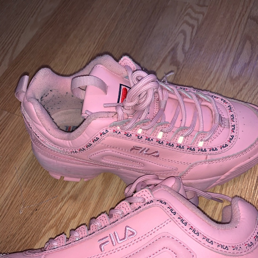 Filas - Picture 3 of 3